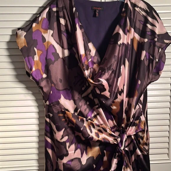 Dress, Escada, Silk LowCut, Slinky , Side Tie! Size 12-14, ( 44) Lined! 5 Star ! - Picture 2 of 6